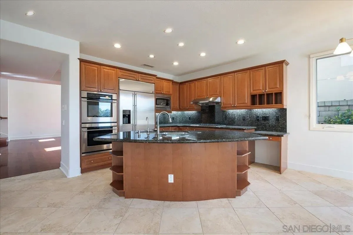 La Jolla, California 92037, United States, 3 Bedrooms Bedrooms, ,3 BathroomsBathrooms,Residential,Active,238774