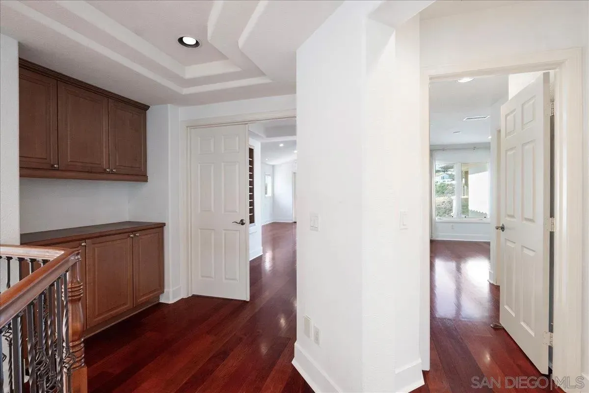 La Jolla, California 92037, United States, 3 Bedrooms Bedrooms, ,3 BathroomsBathrooms,Residential,Active,238774