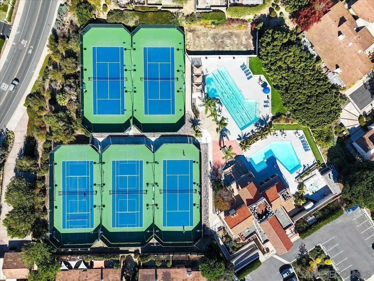 La Jolla, California 92037, United States, 3 Bedrooms Bedrooms, ,3 BathroomsBathrooms,Residential,Active,238774