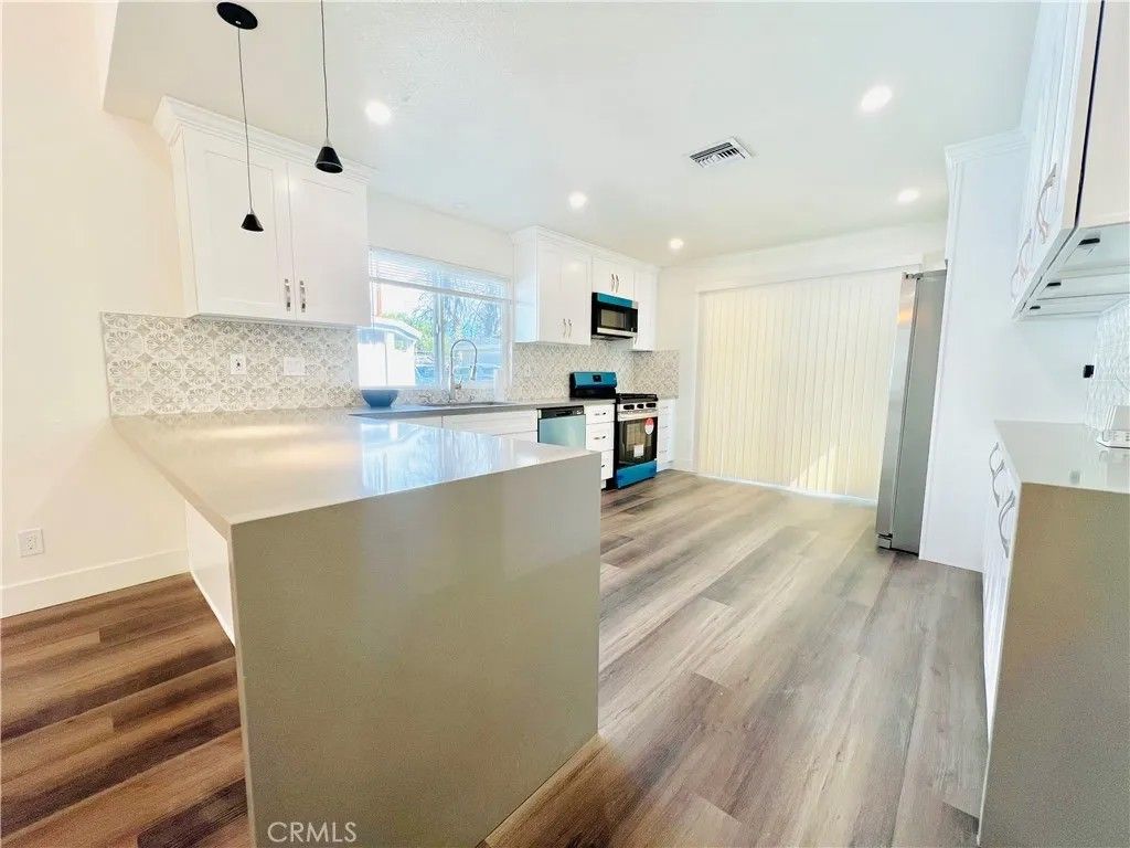 Photo of 9010 wilbur Avenue, Northridge, CA 91325 (MLS # CV26098198)