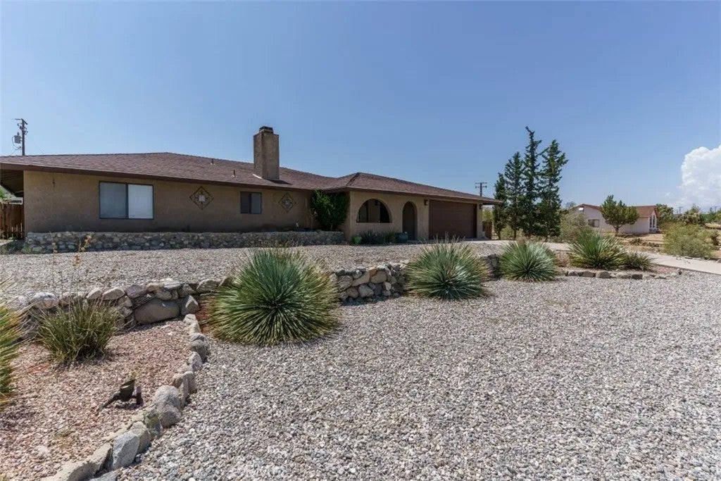 58125 Bonanza Drive