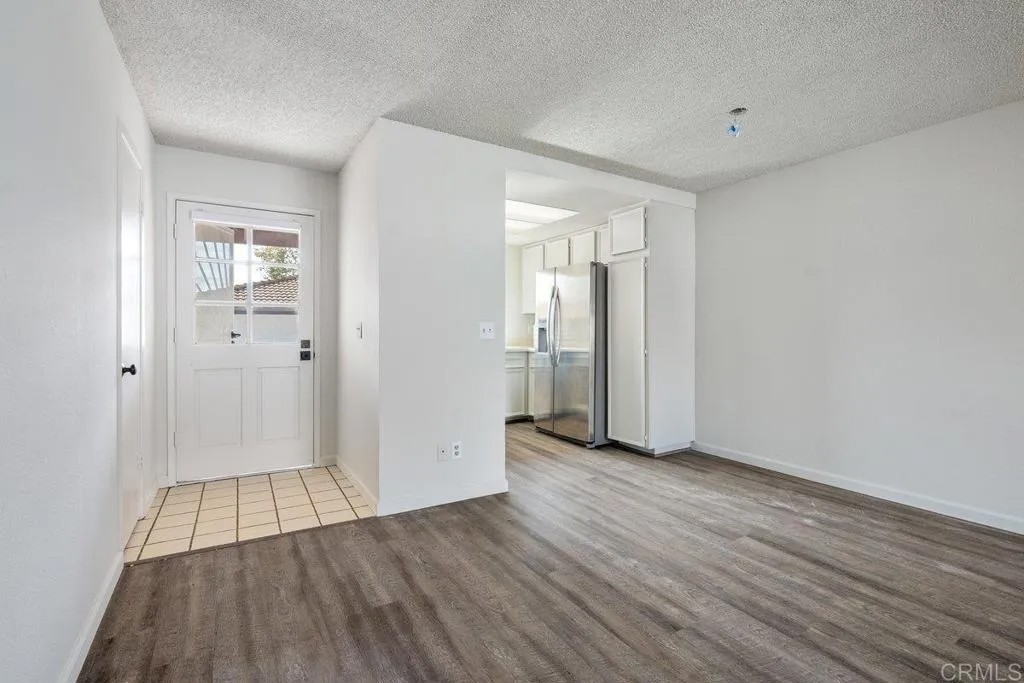 9829 Caspi Gardens Drive 6