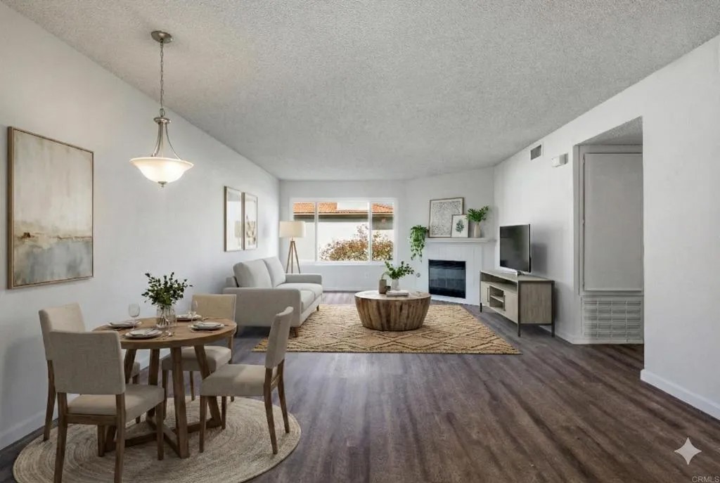 9829 Caspi Gardens Drive 6