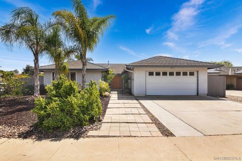 Photo of 338 Spruce St, Chula Vista, CA 91911 (MLS # 260008527)