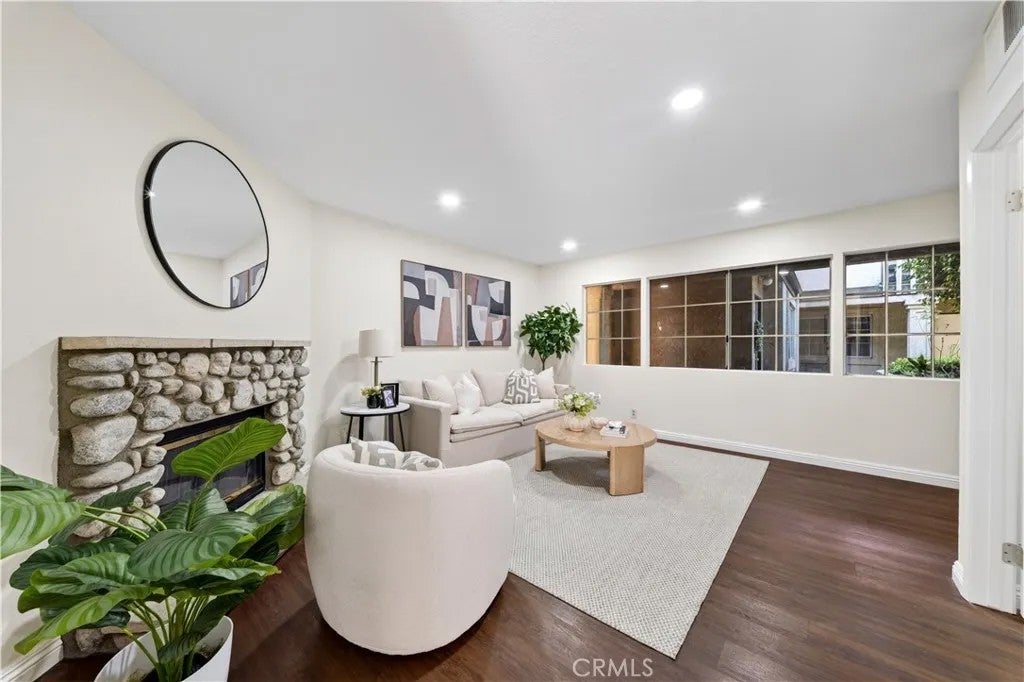 15365 Woodruff 8
