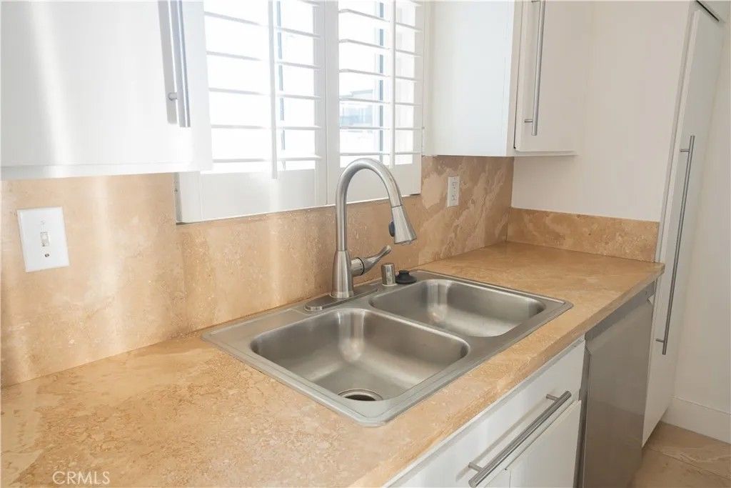 Photo of 2884 Sawtelle Blvd #209, Los Angeles, CA 90064 (MLS # OC26041971)