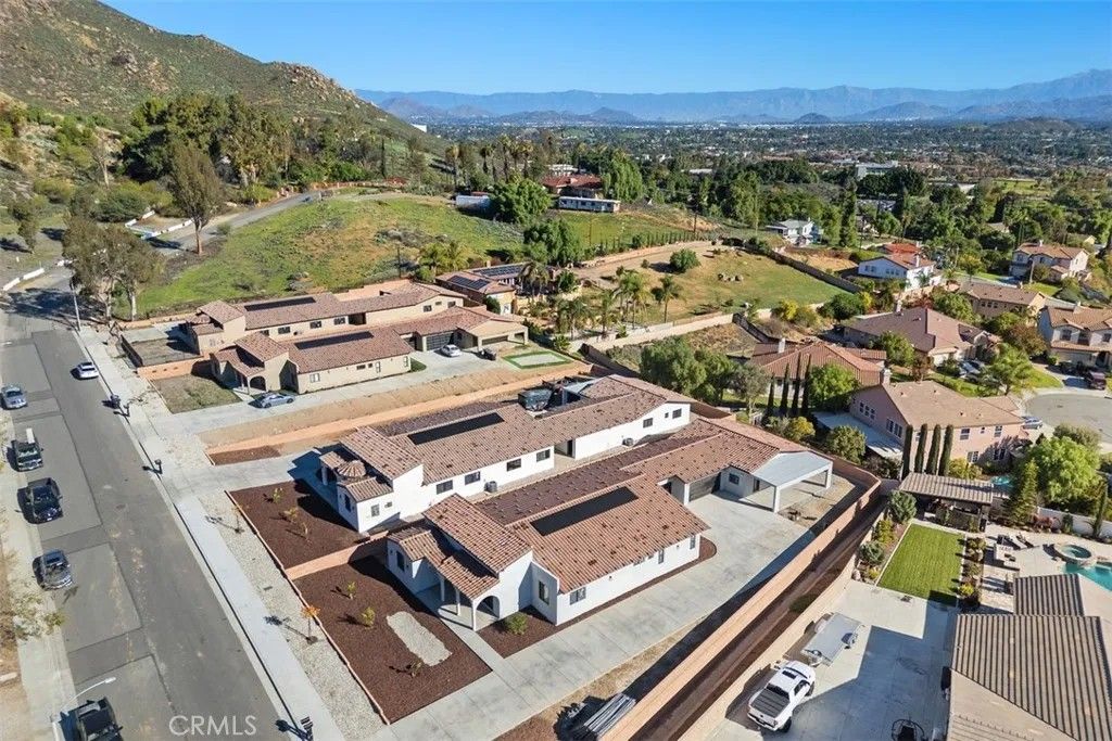 Photo of 4477 Gilchrist Drive, Riverside, CA 92505 (MLS # IV26001450)