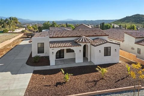 Photo of 4477 Gilchrist Drive, Riverside, CA 92505 (MLS # IV26001450)