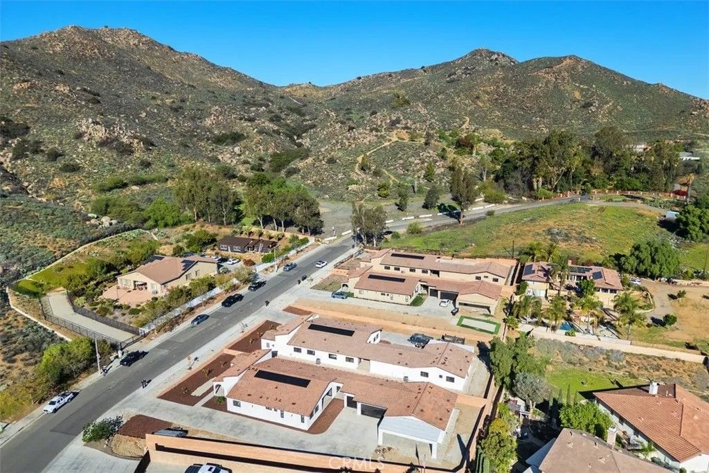 Photo of 4477 Gilchrist Drive, Riverside, CA 92505 (MLS # IV26001450)