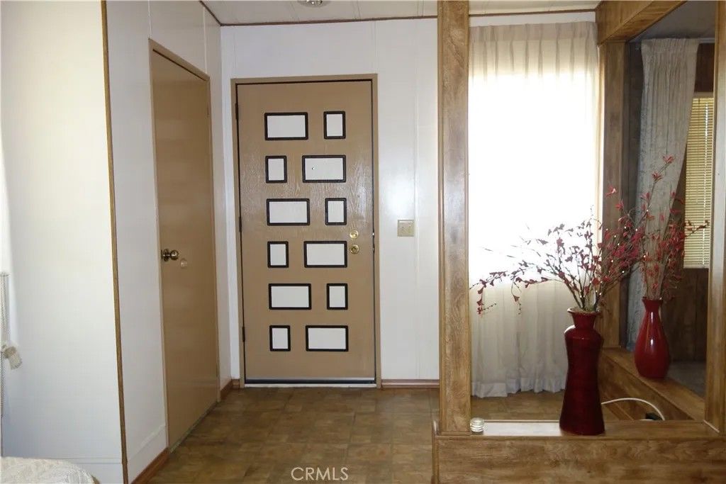 Photo of 833 S Lyon Avenue, Hemet, CA 92543 (MLS # IV26065063)