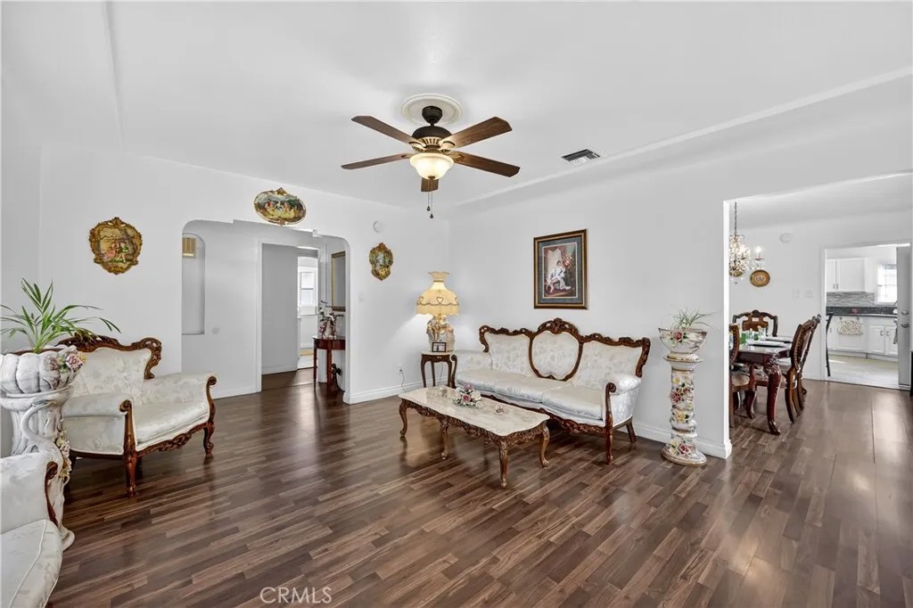 2777 Serrano