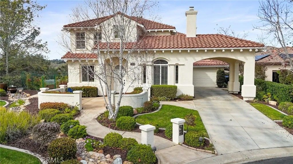 Photo of 710 Greyfield Court, Fallbrook, CA 92028 (MLS # SW26063207)