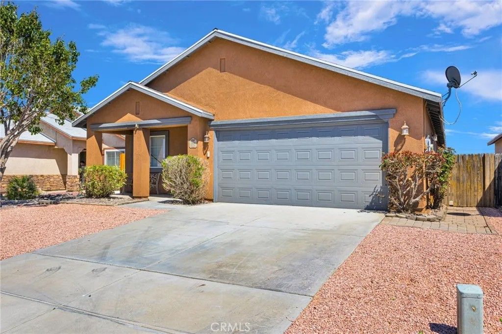 Photo of 13499 Merry Oaks Street, Victorville, CA 92392 (MLS # HD26075779)