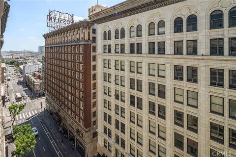 Tiny photo for 460 S Spring Street #1013, Los Angeles, CA 90013 (MLS # SB25244216)