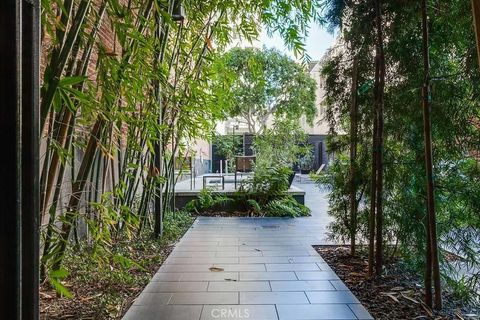 Tiny photo for 460 S Spring Street #1013, Los Angeles, CA 90013 (MLS # SB25244216)