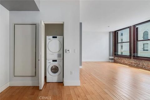 Tiny photo for 460 S Spring Street #1013, Los Angeles, CA 90013 (MLS # SB25244216)