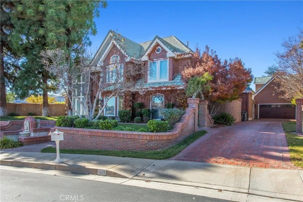 Photo of 1608 Smiley Ridge, Redlands, CA 92373 (MLS # OC25271709)