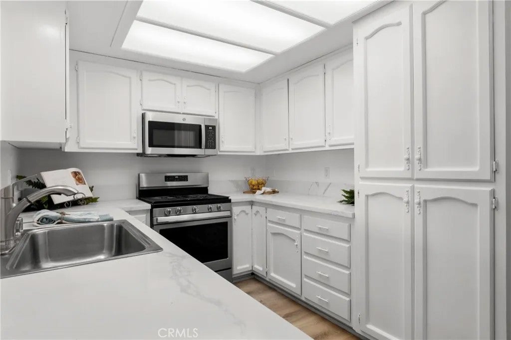 232 S Elm
