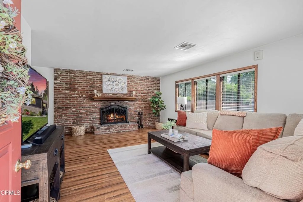 10411 Johanna Avenue