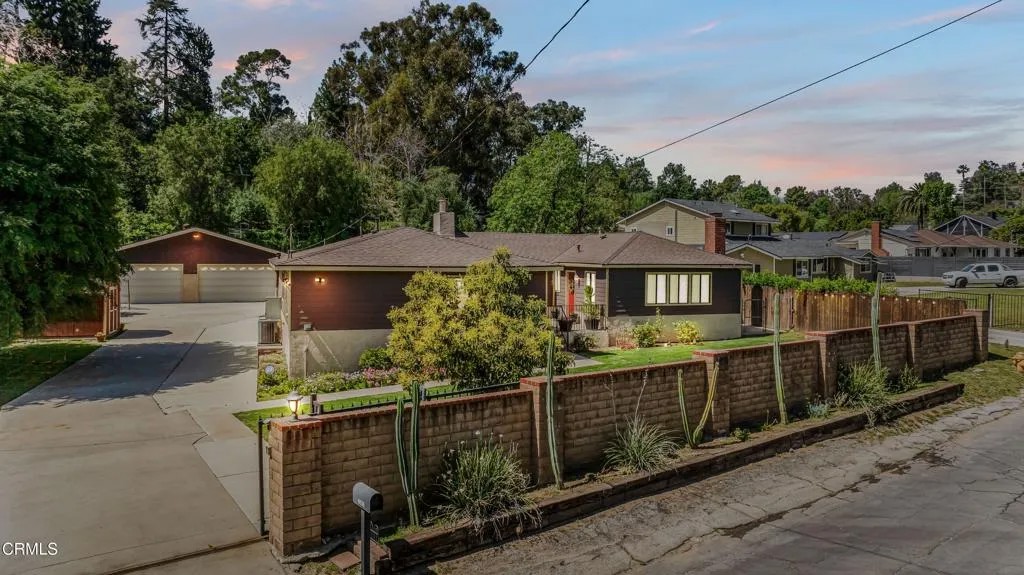 10411 Johanna Avenue