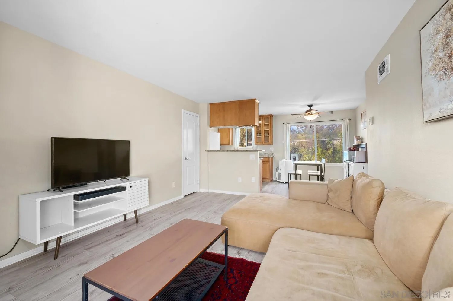 6333 College Grove Way, Uit 2104