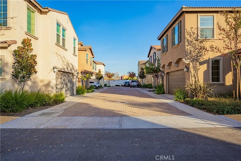 30458 VILLAGE KNOLL Drive