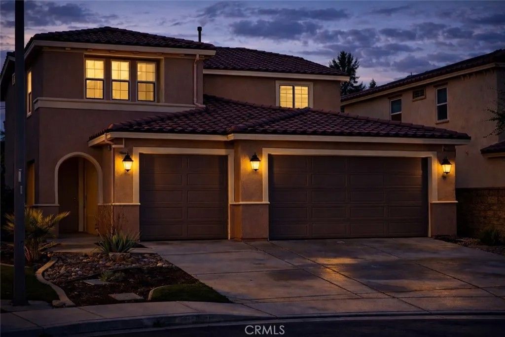Photo of 36473 Acanthus Ct, Lake Elsinore, CA 92532 (MLS # IG25277444)