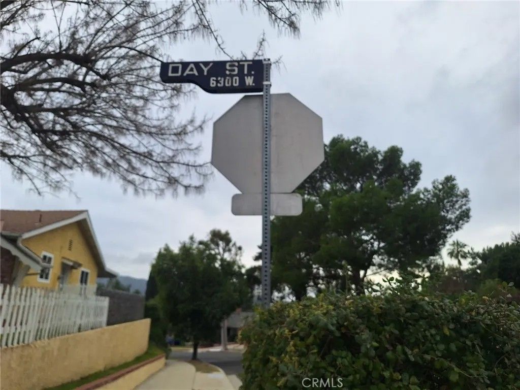 Photo of 0 Tujunga,, Tujunga, CA 91042 (MLS # SR26033907)