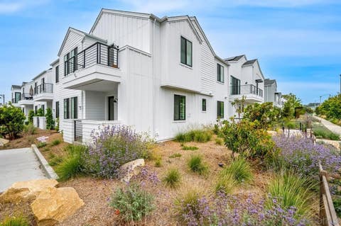Photo of 1101 Catania Ct #201, Encinitas, CA 92024 (MLS # 260013617)