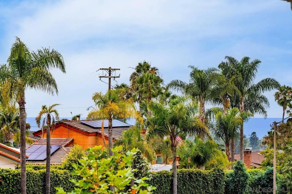 Photo of 1101 Catania Ct #201, Encinitas, CA 92024 (MLS # 260013617)