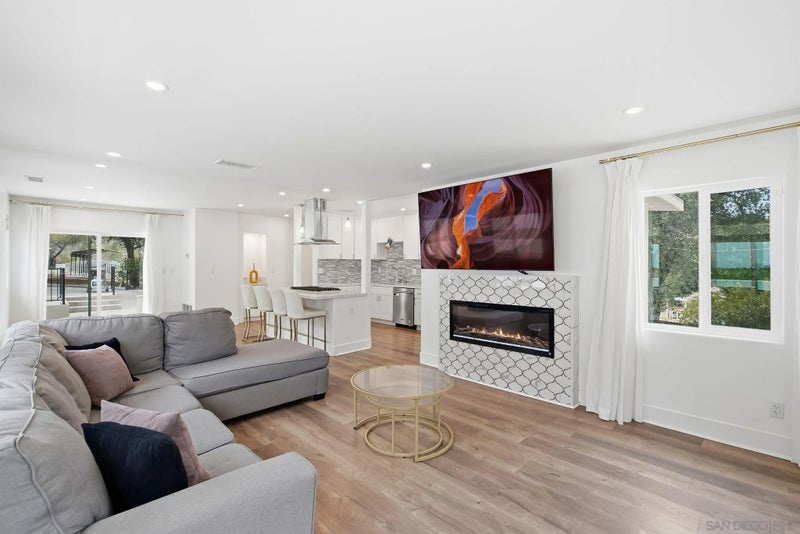 10243 Canyon