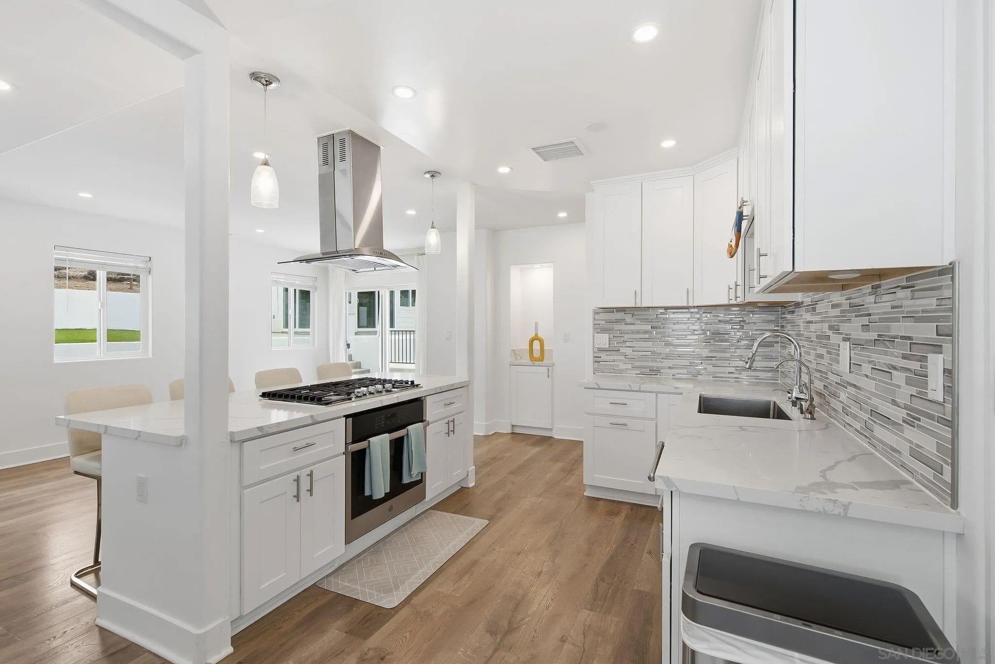 10243 Canyon