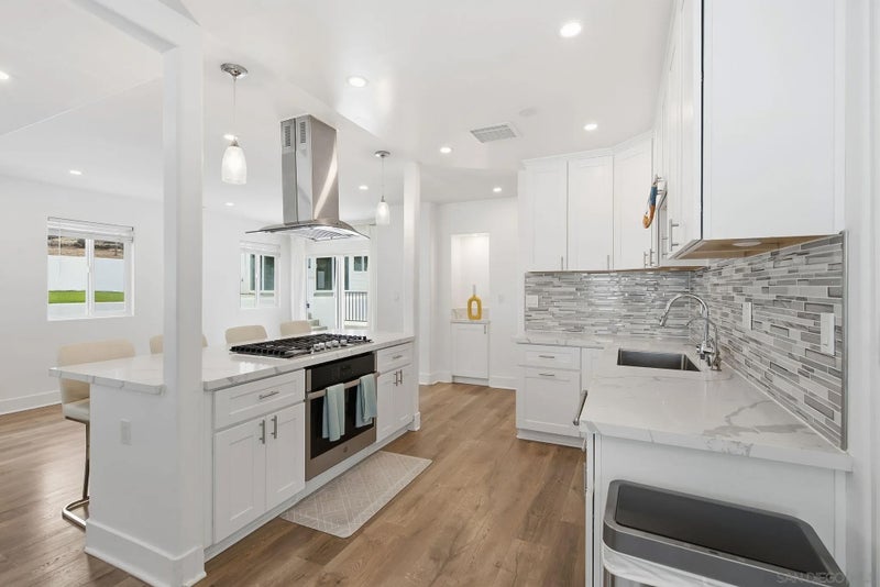 10243 Canyon