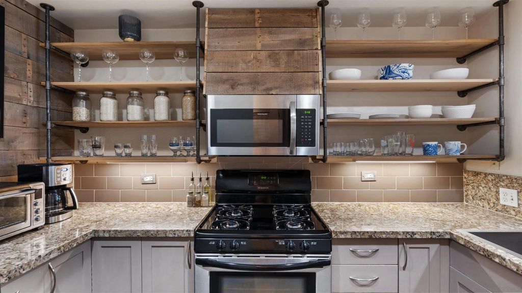 Photo of 530 K Street #409, San Diego, CA 92101 (MLS # 260007394)