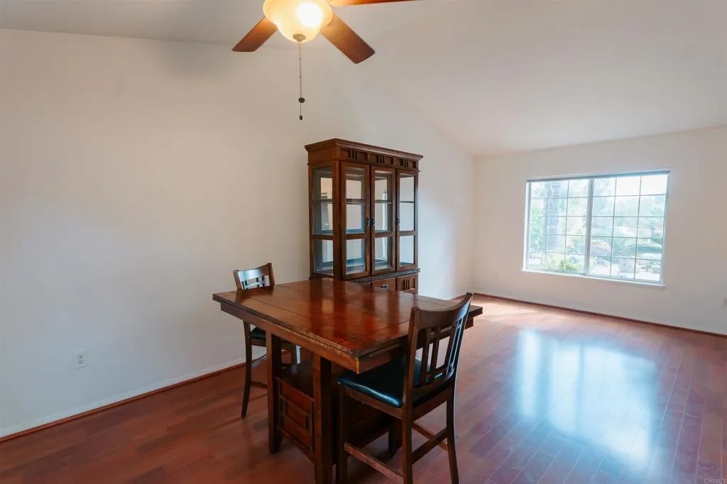 1715 Las Palmas Lane