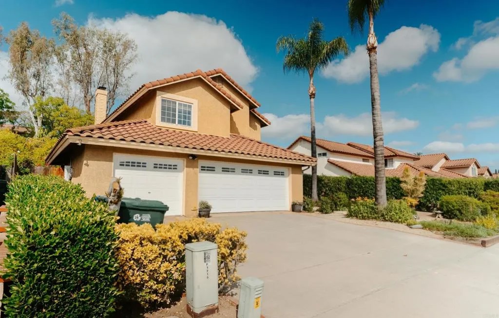 1715 Las Palmas Lane