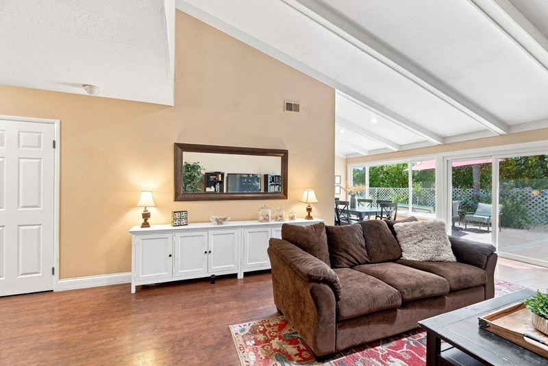12579 Cresta Pl