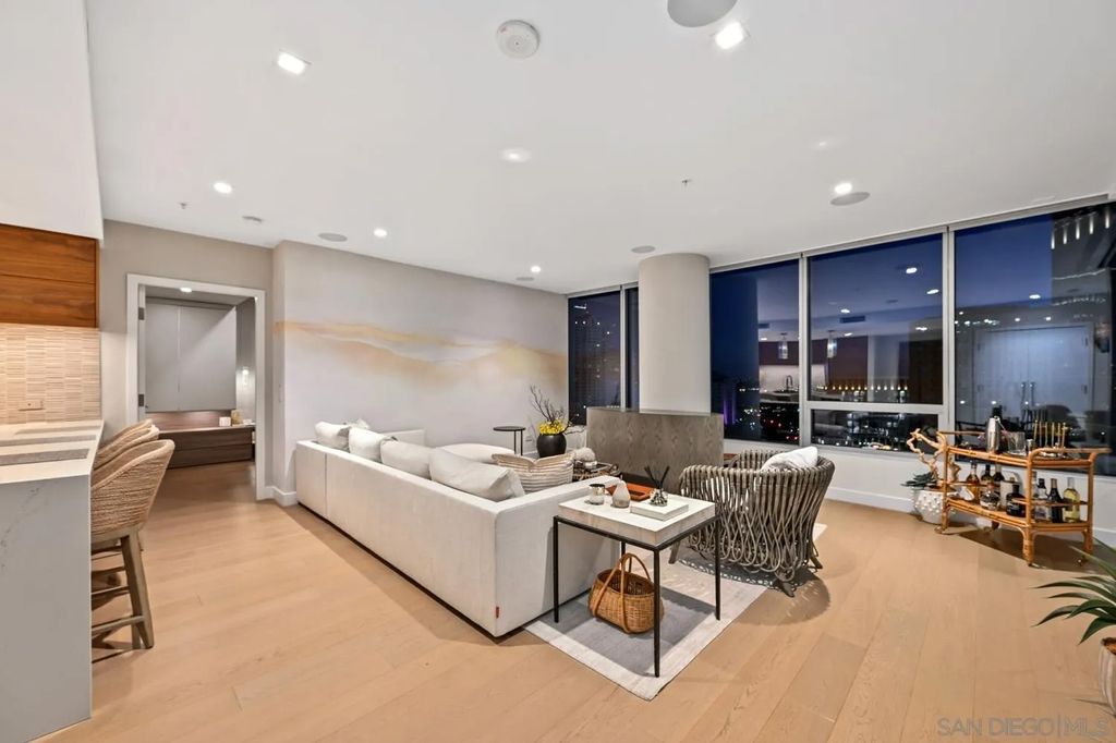 Photo of 888 W E Street #1503, San Diego, CA 92101 (MLS # 250040924)