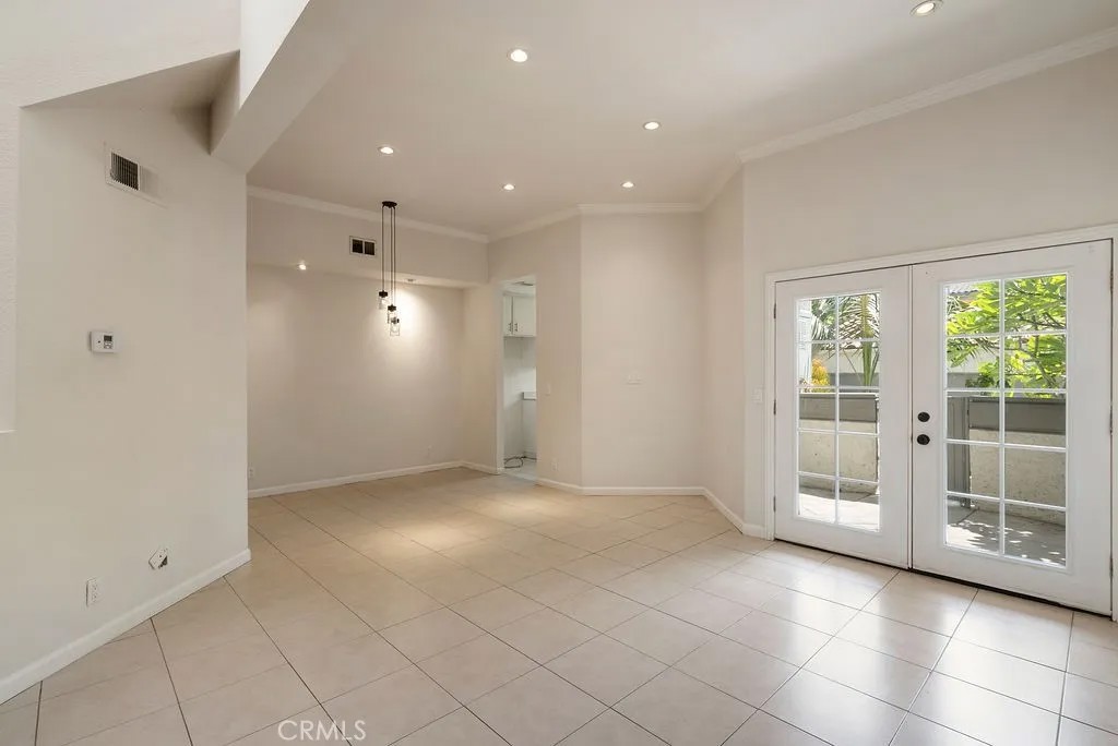 23 Willowcrest