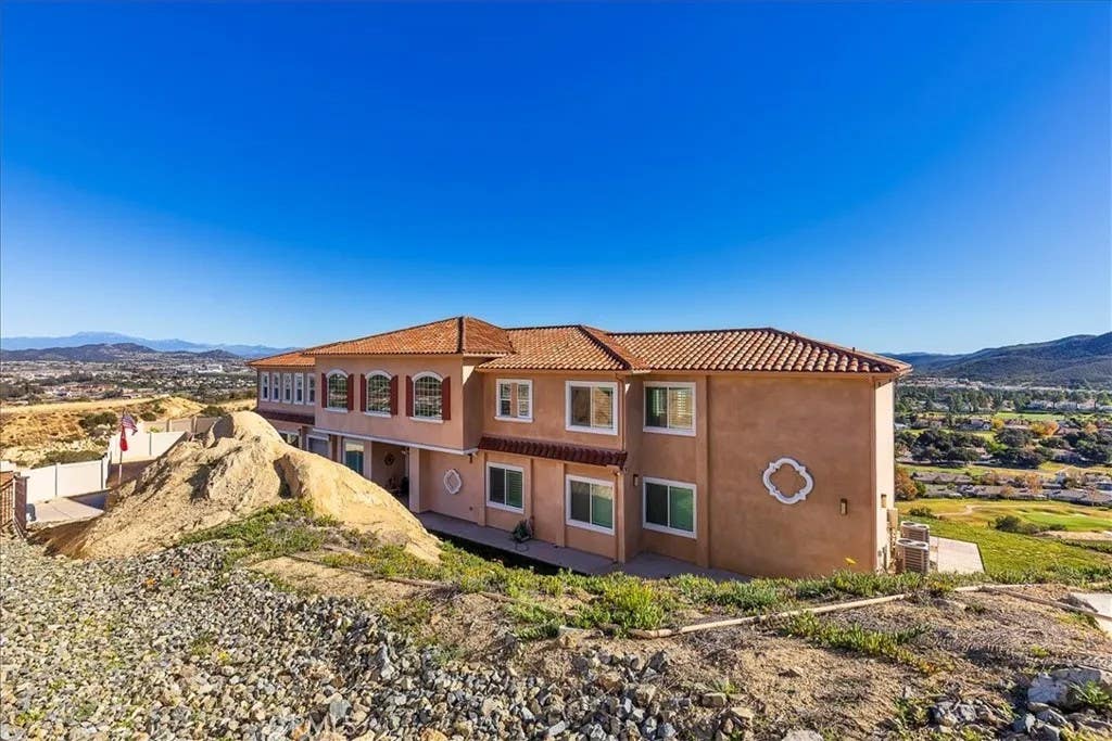 Photo of 38000 Via Vista Grande, Murrieta, CA 92562 (MLS # SW26128288)