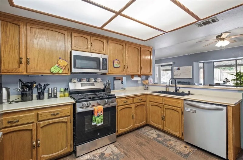 8658 Buena Vista