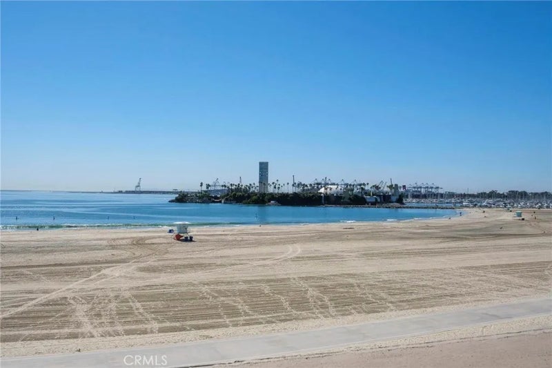1200 E Ocean 42