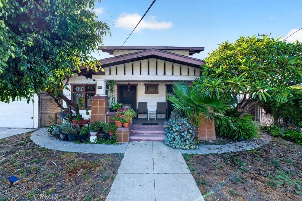 523 N Lake