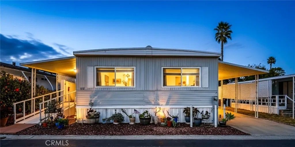 Photo of 1120 E Mission Rd #79, Fallbrook, CA 92028 (MLS # SW26037309)