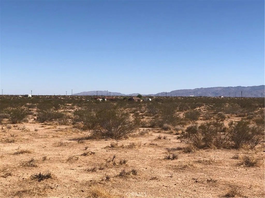 Photo of 0 Near Daisy, Joshua Tree, CA 92252 (MLS # JT26017905)