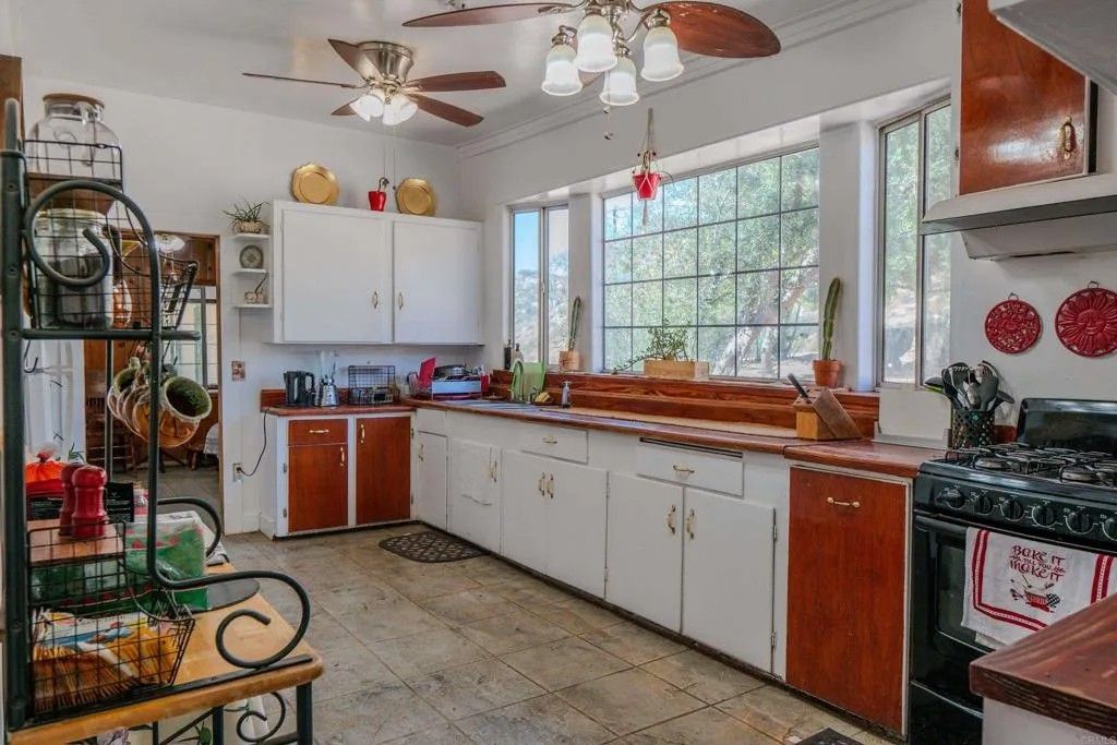 Photo of 45500 Lewis Valley Road, Hemet, CA 92544 (MLS # PTP2603493)