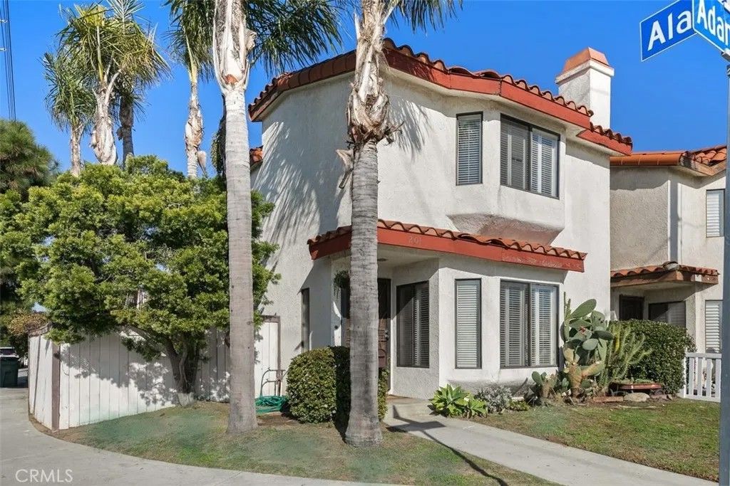 Photo of 201 Adams Ave, Huntington Beach, CA 92648 (MLS # PW26001506)