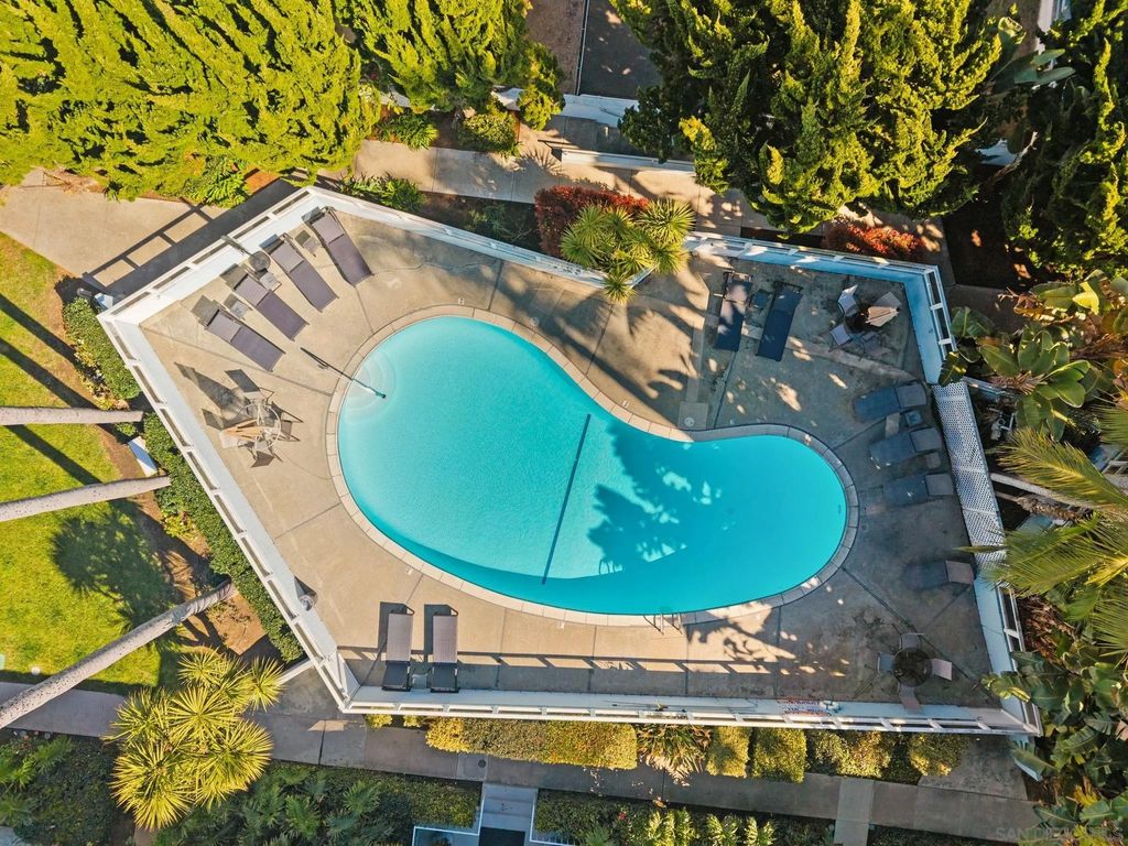 Photo of 2360 Torrey Pines Rd #28, La Jolla, CA 92037 (MLS # 260004507)