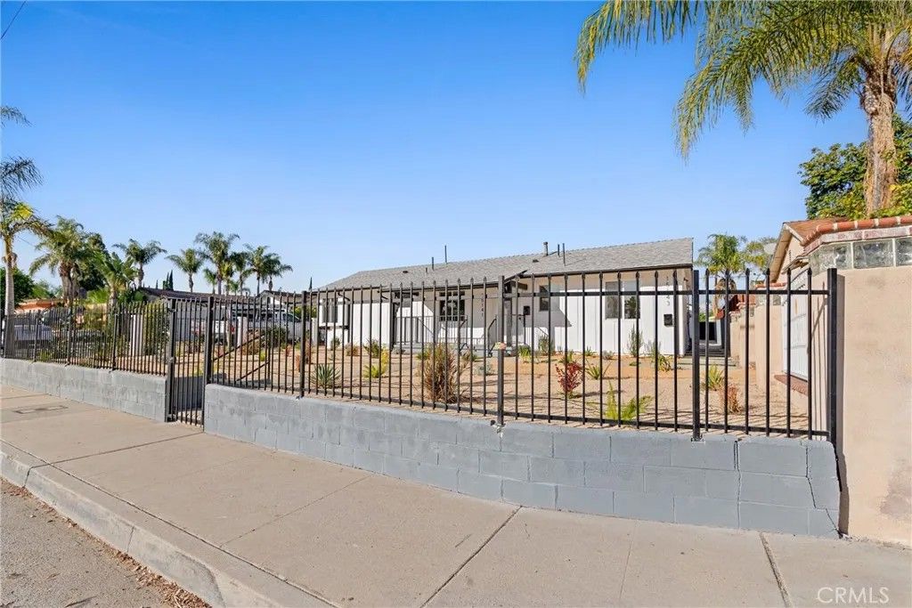 Photo of 15141 Lassen St, Mission Hills (san Fernando), CA 91345 (MLS # SR25279903)