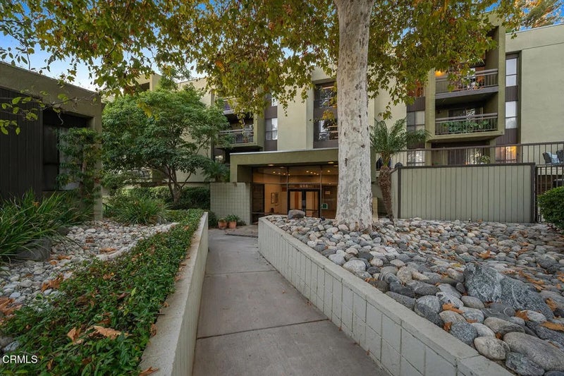 898 Temple Terrace 322